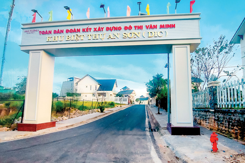 Nhiều tuyến đường, khu dân cư của Tổ 17 được xây dựng ngày càng khang trang, sạch đẹp hơn